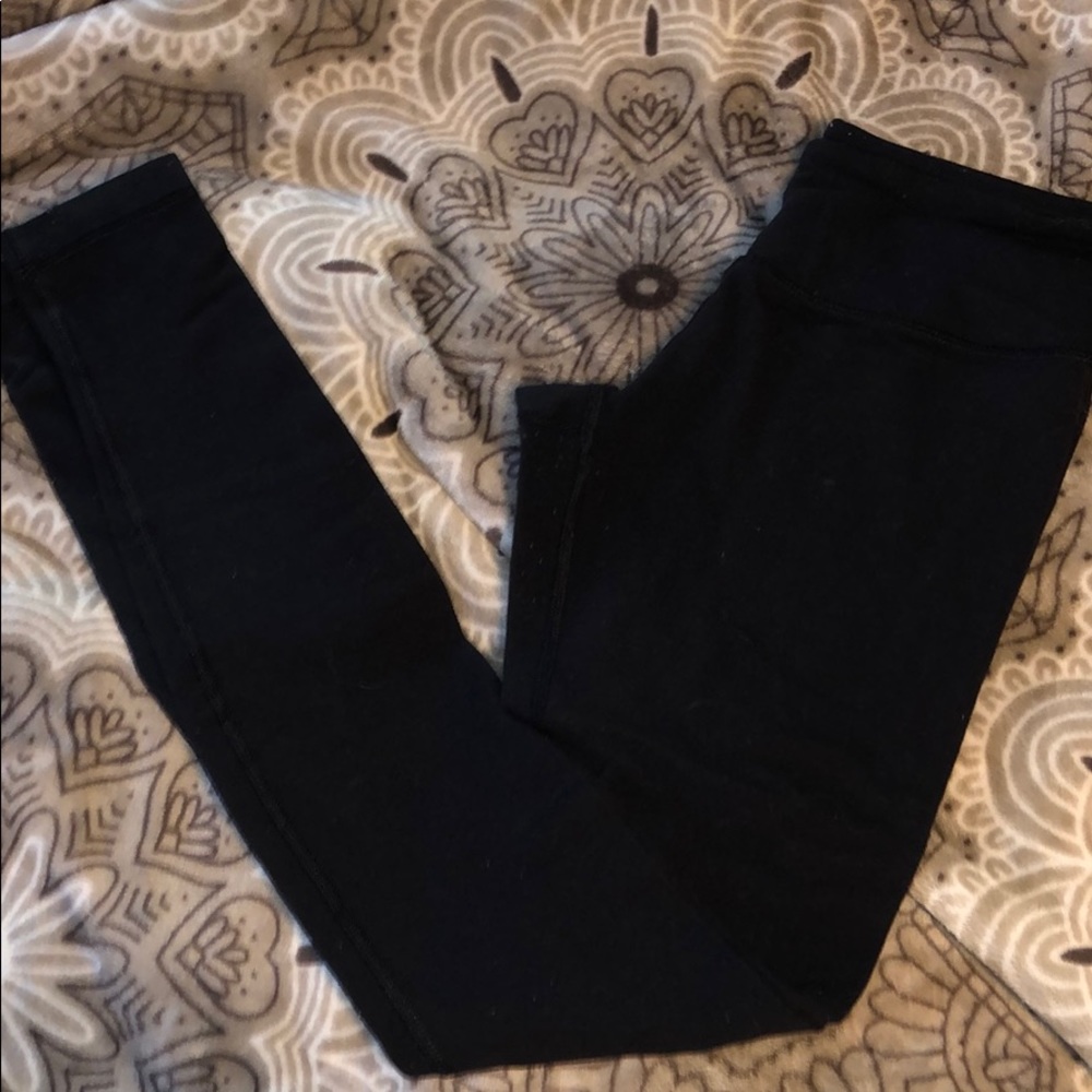 Black lululemon leggings